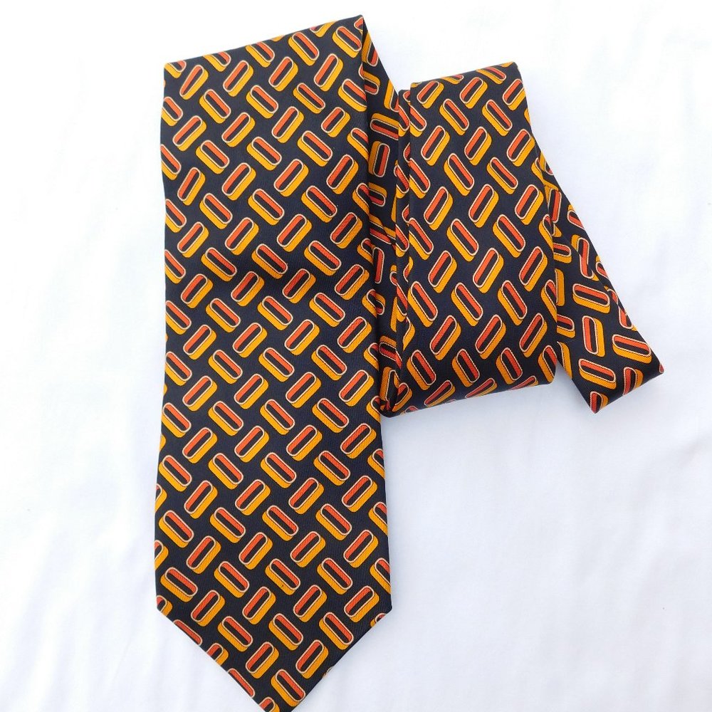 VINTAGE GUCCI SILK TIE - Picture 2 of 4